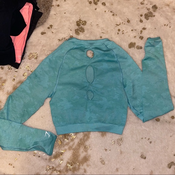 SOLD Gymshark - Picture 3 of 8